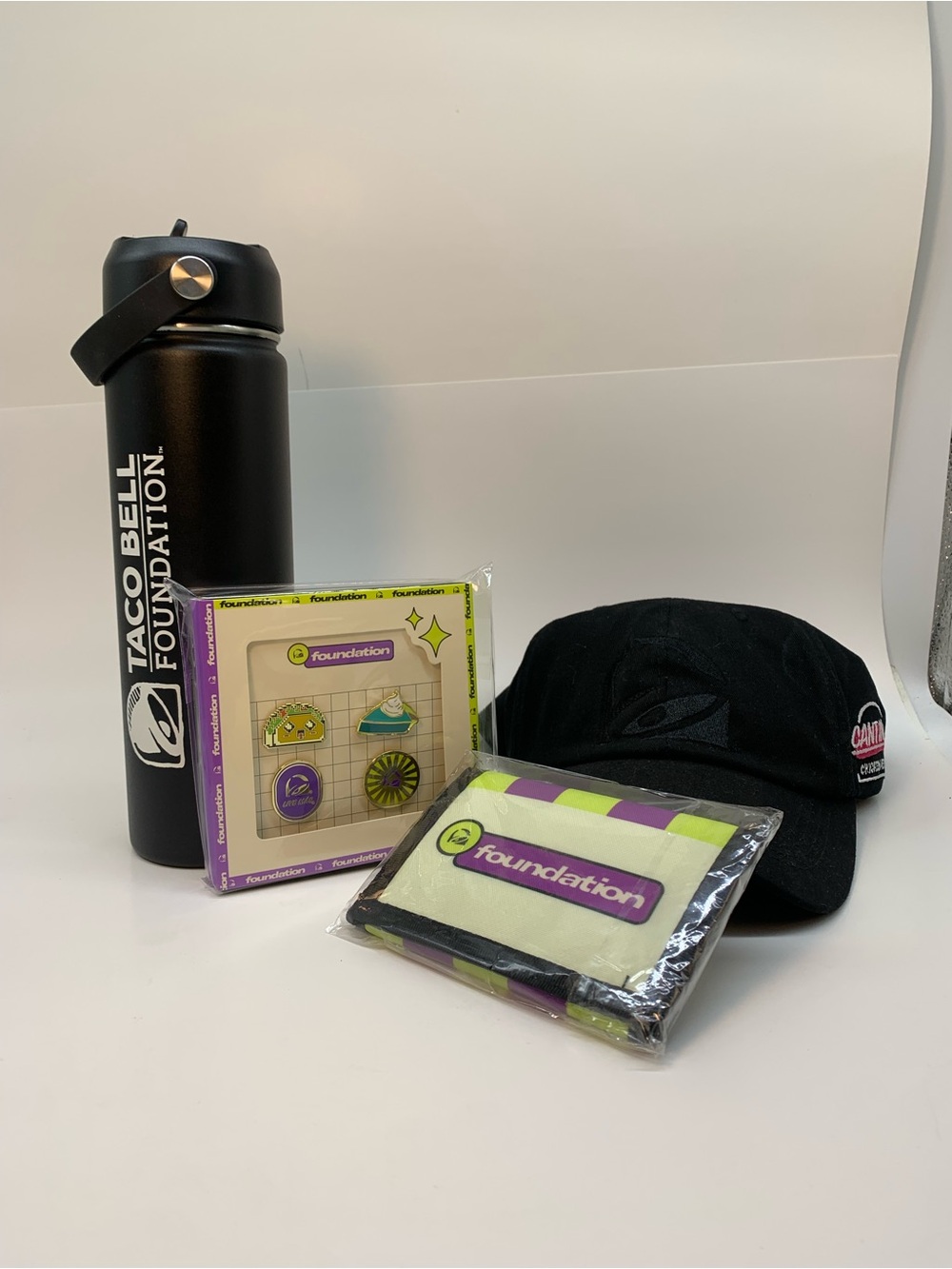Collection Taco Bell Foundation Bundle